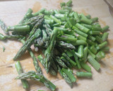 Foto del paso 1 de la receta: Revuelto de espárragos