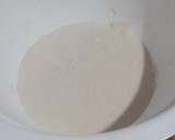 Foto del paso 1 de la receta: Pan con nueces y pasas de uva🍞