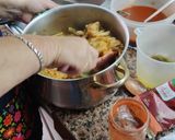 Foto del paso 7 de la receta: Repollo con sofrito de ajo y pimentón