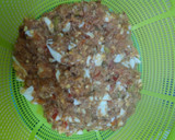 Foto del paso 2 de la receta: Empanada de atún, con huevo, verduras y aceitunas