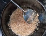 Foto langkah ke 2 dari resep Udang rebon tumis cabai.