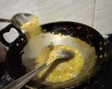 A picture of step 2 of Hariyali Aloo.