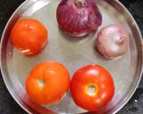 A picture of step 1 of Pizza sauce.