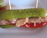 Foto del paso 1 de la receta: Pepinillo relleno de melva en escabeche y pimiento asado