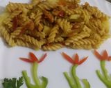 A picture of step 3 of Pasta jalfrezi fries.
