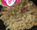 Foto langkah ke 4 dari resep Fusilli Aglio Olio.