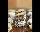 A picture of step 4 of Frozen banana bites.