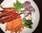 A picture of step 1 of Spaghetti stir fry.