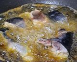Foto langkah ke 3 dari resep Tongkol Masak Kuning.