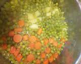 A picture of step 1 of Masala puri chat.