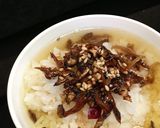 【家樂福廚房】即食創意食譜》小魚辣椒茶泡飯的食譜步驟2照片