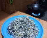 Foto langkah ke 5 dari resep Tumis Jantung Pisang & Ikan Teri.
