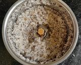 A picture of step 3 of Dry coconut chatani.