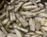 A picture of step 1 of Banana French fries.