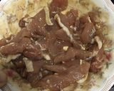 รูปขั้นตอนการทำที่ 1 ของ “ผัดซีอิ๊วเส้นหมี่หมูหมัก”