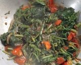 A picture of step 7 of Chatpata Palak Paneer.