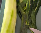 Foto del paso 1 de la receta: Pepinos con leche agria 🥒 Capítulo: cocinando en Islandia 🇮🇸 🥰