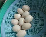 Hình bước làm 1 của món Làm Trứng vịt muối thật đơn giản