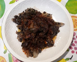 Foto del paso 3 de la receta: Sangre encebollada al vino tinto