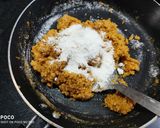 मथुरा के पेड़े (mathura ke pede recipe in Hindi) रेसिपी चरण 2 फोटो