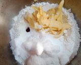 Foto langkah ke 5 dari resep Donat Tape Singkong Merah Putih.