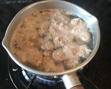 Foto langkah ke 1 dari resep Bola bola daging saus lada hitam.