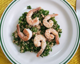 Foto del paso 6 de la receta: Ensalada de quinoa, kale y camarones con aderezo de tahini