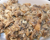 Foto del paso 5 de la receta: Filetes de lomo sobrantes con champis y arroz blanco