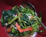 Foto langkah ke 5 dari resep Tumis kangkung sederhana.