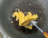 Foto langkah ke 3 dari resep Nasi Goreng Kampung.