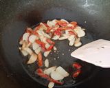 Foto langkah ke 3 dari resep Tumis Udang Jamur Shiitake.
