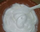 Foto langkah ke 4 dari resep Condensed milk cotton cake ny. Tintin.