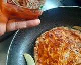 A picture of step 4 of Potato Pizza.