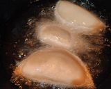 A picture of step 6 of Kata Pitha.