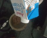 A picture of step 2 of Hazelnut creme shake.