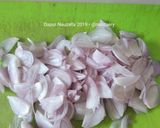 Foto langkah ke 1 dari resep Bawang Goreng Renyah (Simple & Awet Kriuknya).
