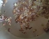 A picture of step 1 of Omurice( omellet with rice.