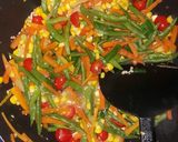 Foto langkah ke 8 dari resep Tumis Buncis Wortel.