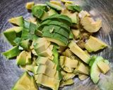 Foto del paso 2 de la receta: 131. Tartar de Salmón Ahumado y Aguacate