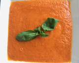 Foto del paso 5 de la receta: Canelones de acelgas con salsa de tomate y salsa blanca