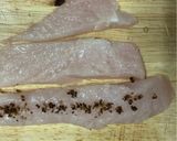 Hình bước làm 3 của món Ức gà cuộn bí ngòi nấu gừng [Eat clean - Lose weight]