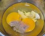 Foto langkah ke 2 dari resep Nasi Goreng Telur Dadar.