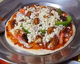 A picture of step 5 of Chicken Shawarma Pizza.