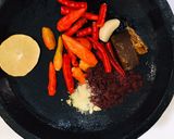Foto langkah ke 1 dari resep Sambal dadak terasi.