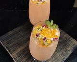 A picture of step 3 of Alphonso Mango Shake.