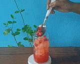A picture of step 2 of Famous Korean style Strawberry Milk.