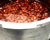 A picture of step 1 of Rajma chaval.