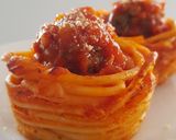 A picture of step 1 of Homemade Meat Balls in Spaghetti cups.