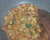 Foto langkah ke 4 dari resep Udang Tumis Cabe Hijau Baso Tahu Pedas Mantap.