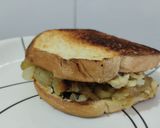 Foto del paso 3 de la receta: Sándwich🥙🍆🍯 de berenjenas tatemadas, cebolla, queso y salsa de garbanzos🌮🌯🧆
